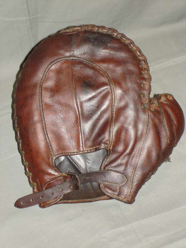 Early 1900's Crescent Basemitt Back